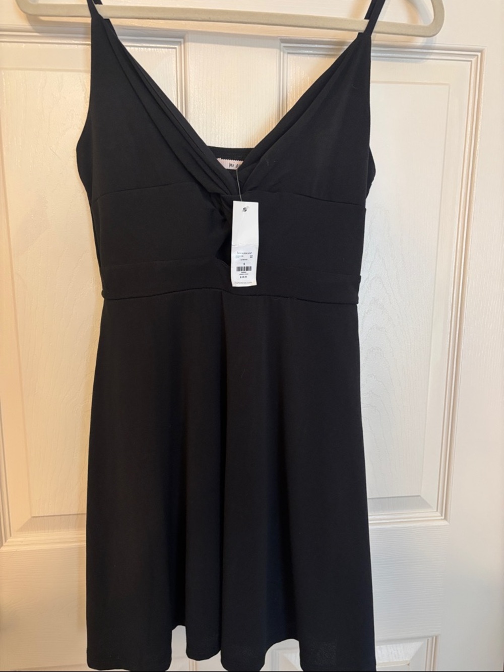 Francesca's Collections Black V-Neck Spaghetti Strap Mini Dress